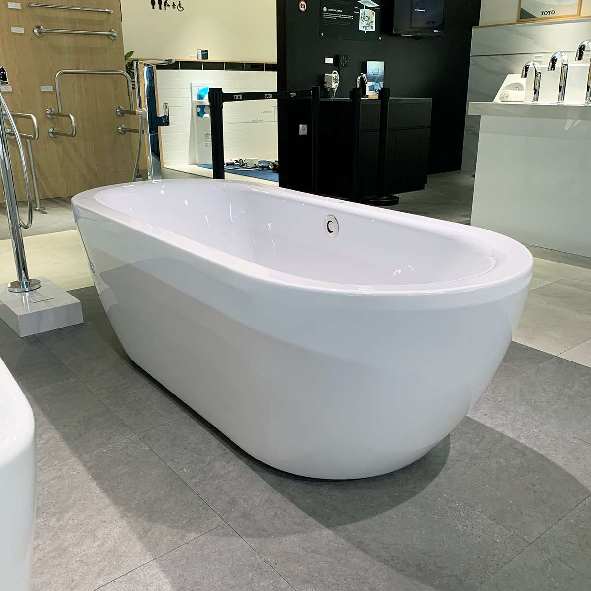 Bồn tắm nhựa đặt sàn PAY1717CPTNE#W