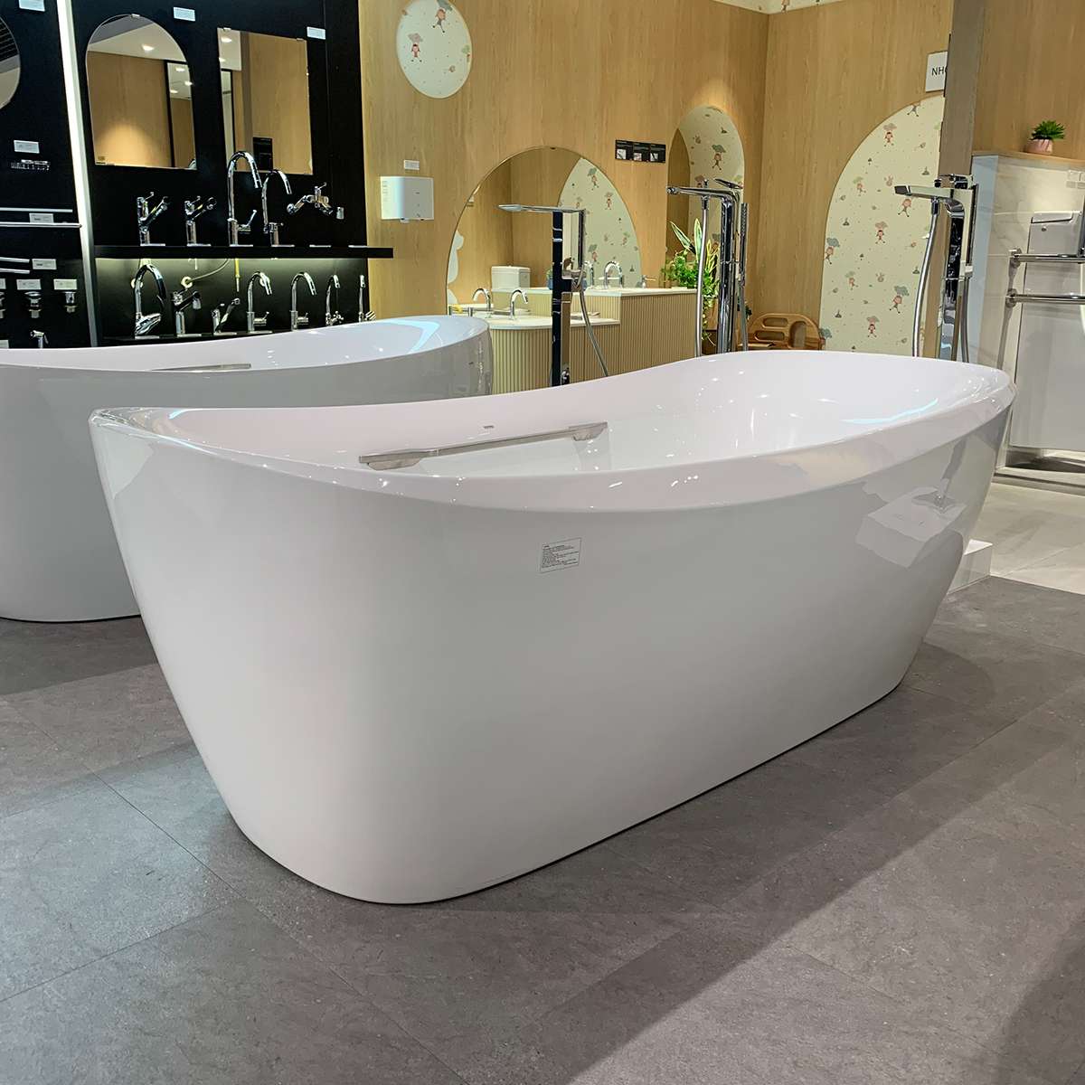 Ưu điểm của bồn tắm nằm đặt sàn thương hiệu TOTO